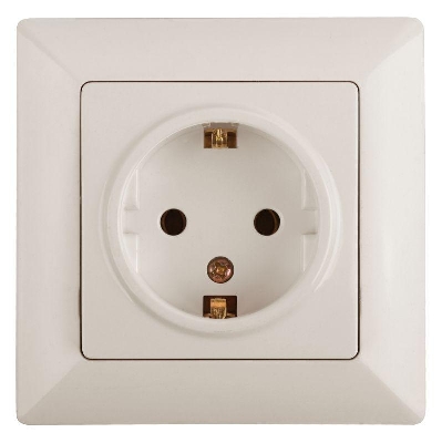 Розетка 1-м СП Solo 4-202-02 16А 250В IP20 2P+E Schuko с заземл. слон. кость Intro Б0053650