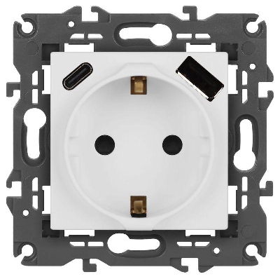 Розетка Elegance 14-4108-01М 16A 250В 2P+E защ. шторки с USB type-A+C 3А 5В матов. бел. Эра Б0067710