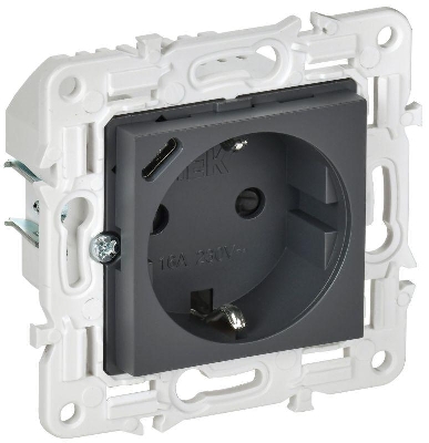 Розетка SKANDY 18Вт 16А с заземл. защ. шторки с USB C SK-R17T титан IEK SK-R14-16-U14-018-K48