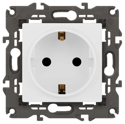 Розетка Elegance 14-2102-01М 16А 250В 2P+E Schuko защ. шторки матов. бел. Эра Б0065804