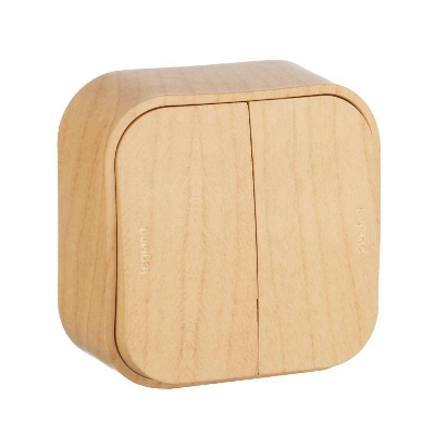 Выключатель 2-кл. ОП Quteo 10А IP20 10AX дерево IEK 782262