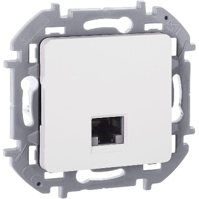 Розетка компьютерная Inspiria RJ45 кат.6 UTP механизм бел. IEK 673830