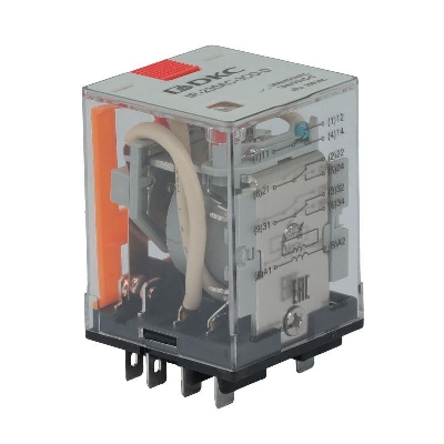 Реле одиночное 230В AC до 16А 3 прекидн. контакта DKC IR-230AC-3CO-D