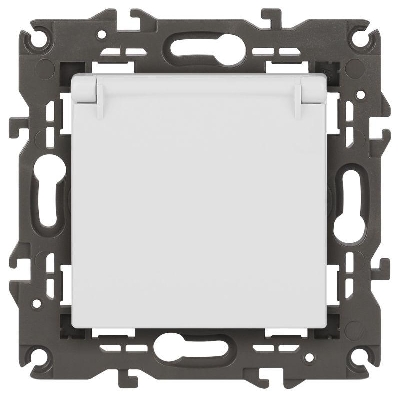 Розетка Elegance 14-2103-01М 16А 250В 2P+E Schuko защ. шторки с крышкой матов. бел. Эра Б0065808