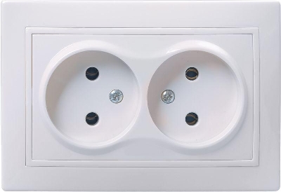 Розетка 2-м СП Кварта 10А IP20 без заземл. без защ. шторок бел. GENERICA ERK23-K01-10-DM