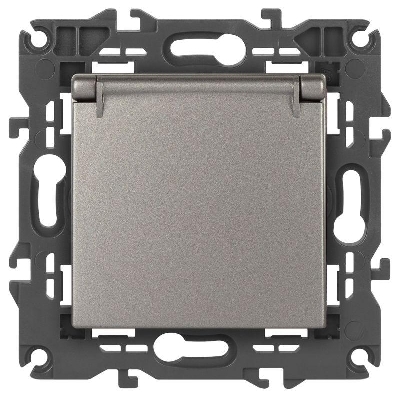 Розетка Elegance 14-2103-16 16А 250В 2P+E Schuko защ. шторки с крышкой титан Эра Б0065811