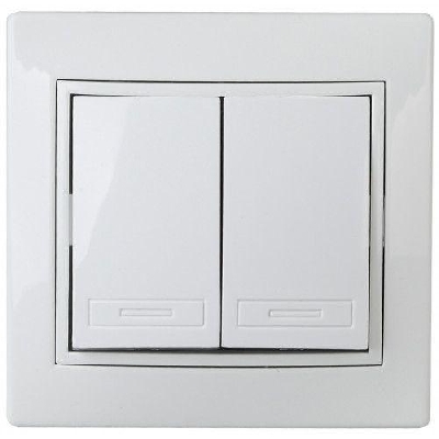 Переключатель 2-кл. СП Plano 1-107-01 10А 250В IP20 бел. Intro Б0053802