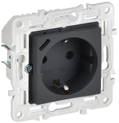 Розетка SKANDY 18Вт 16А с заземл. защ. шторки с USB C SK-R17G графит IEK SK-R14-16-U14-018-K53
