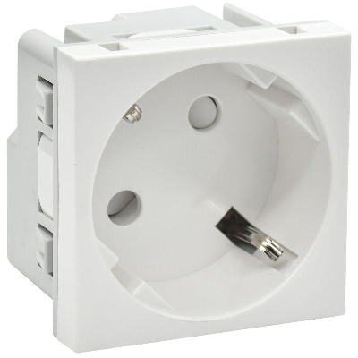 Розетка PRIMER 45град. с заземл. защ. шторки винт. зажим РКС-20-30-П-45 бел. IEK PR-KK40D-RSZH-2-2-45-K01