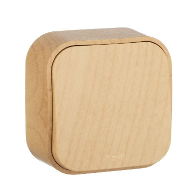 Переключатель проходной 1-кл. ОП Quteo 10А IP20 10AX дерево IEK 782264