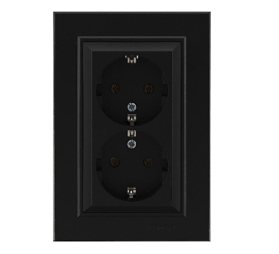 Розетка двойная с заземления Karea черн. Makel 56054082