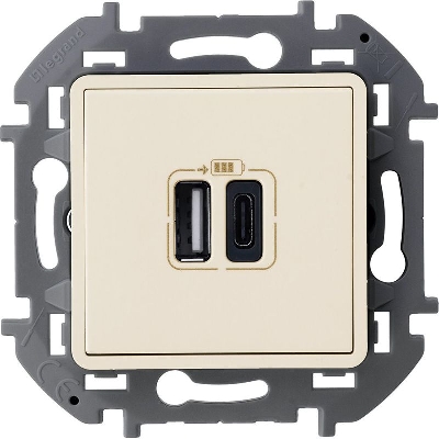 Устройство зарядное Inspiria с 2-мя USB разьемами A и C 240В/5В 3000мА сл. кость IEK 673761